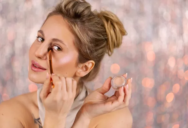 Make-up bez make-upu: Jak dosáhnout efektu „vstala a zářila“