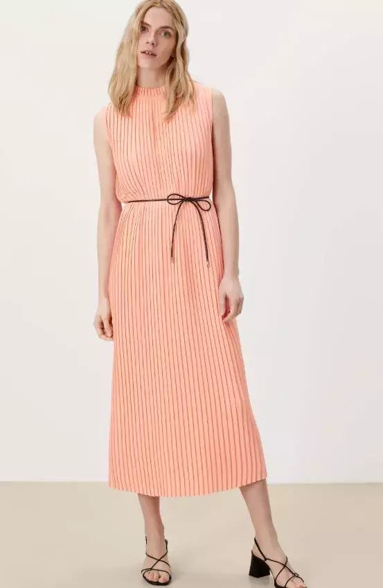 Plisované šaty, s.Oliver, 1 599 Kč