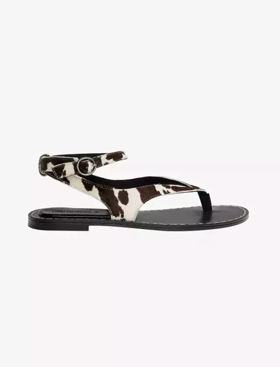 Extravagantní žabky, PULL&BEAR, 849 Kč