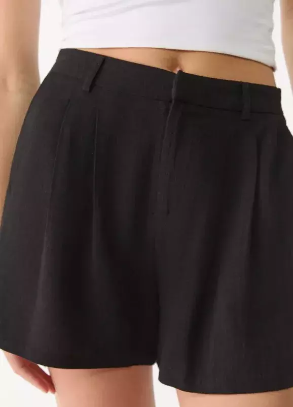 Černé lněné šortky, Stradivarius, 499 Kč