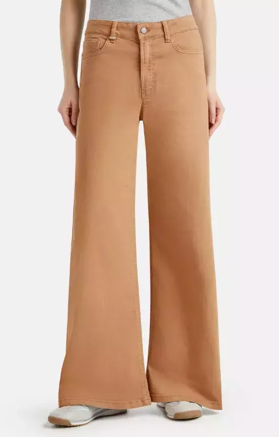 Džíny v odstínu siena, United Colors of Benetton, 1 799 Kč