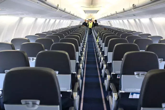 Interiér letadla nabízí nové sedačky.