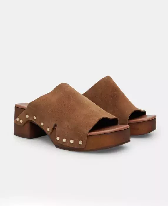 Dřeváky, Baťa, 1 699 Kč