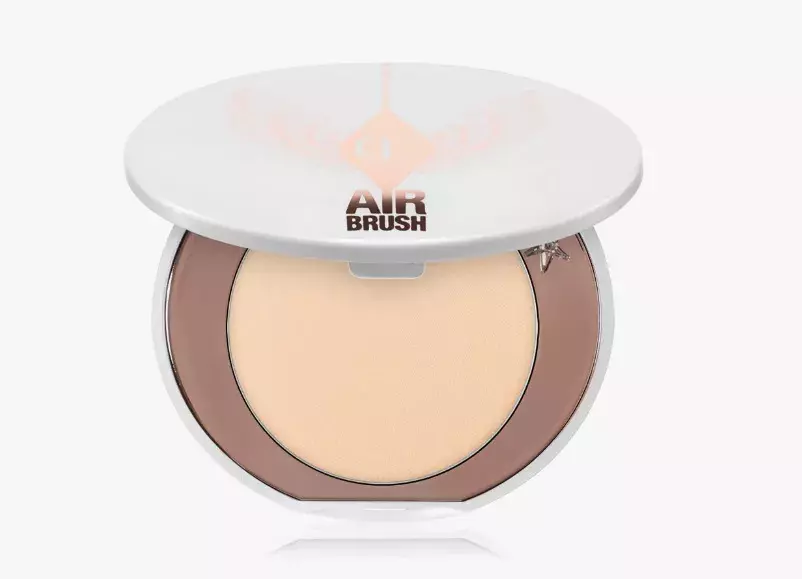 Rozjasňující kompaktní pudr cestovní balení, Charlotte Tilbury, 710 Kč