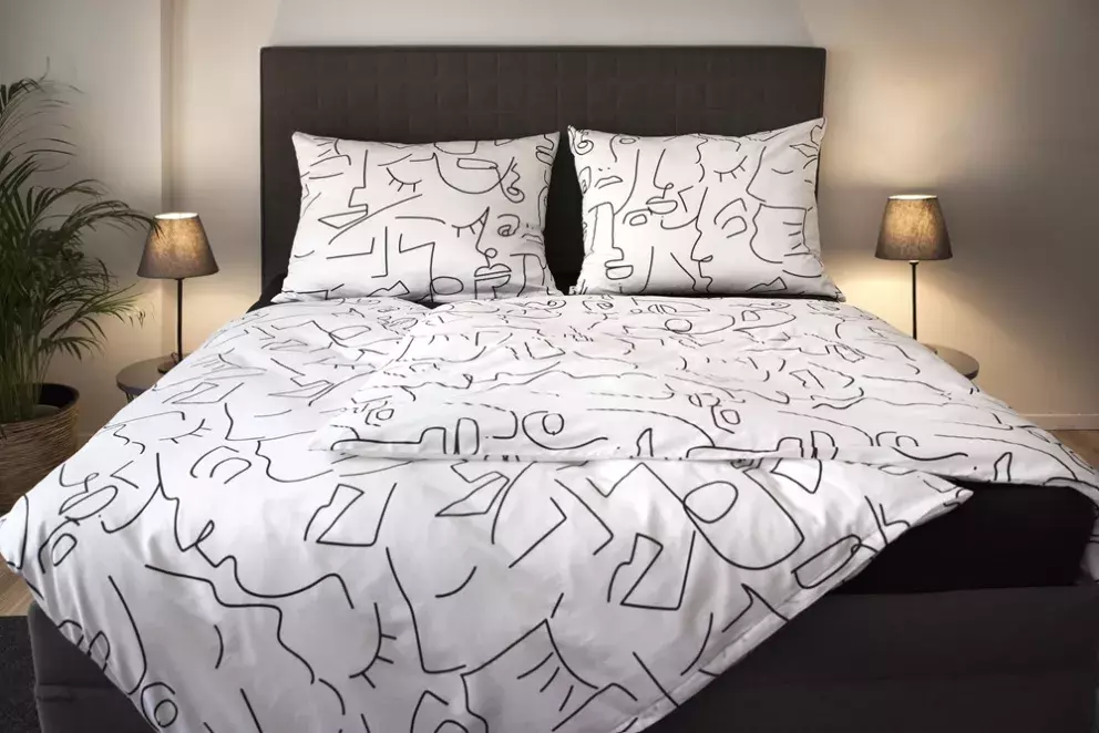 povlečení SATÉN DESIGN face bíločerná