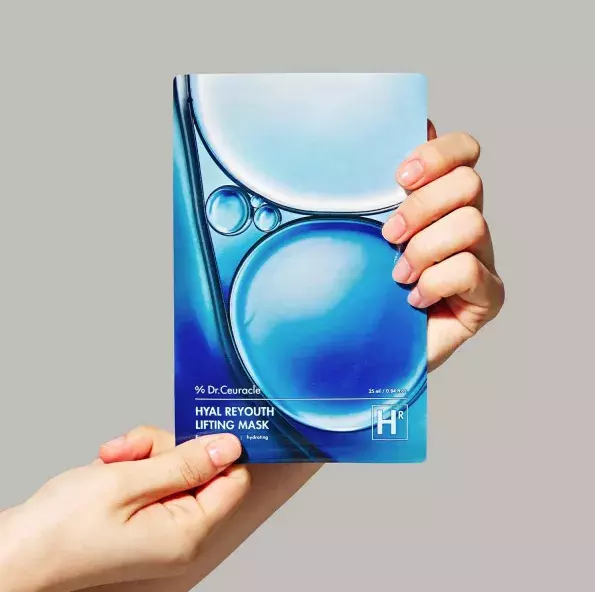 Liftingová pleťová maska s kyselinou hyaluronovou 