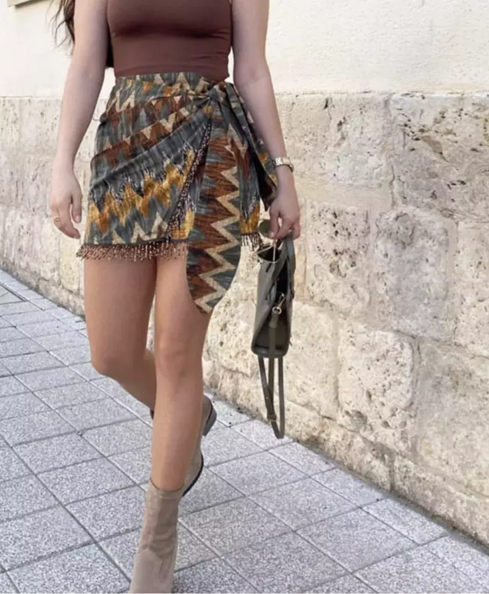 Dámská vintage sukně s geometrickým vzorem