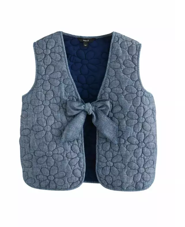 Vesta, Next, 895 Kč