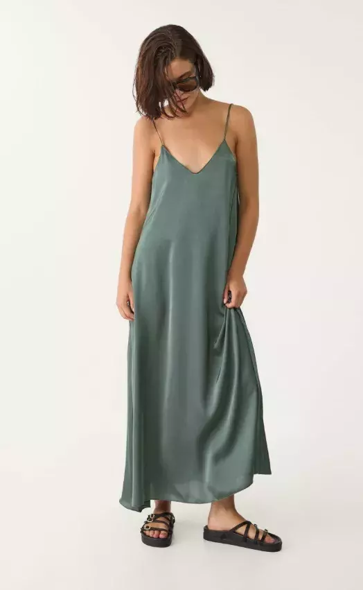 Saténové maxi šaty, Stradivarius, 699 Kč