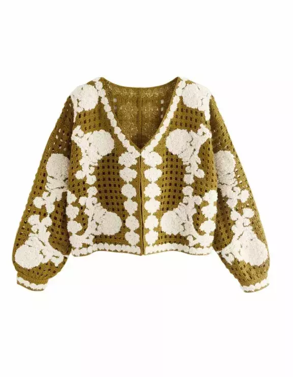 Háčkovaný svetr, Next, 2 000 Kč