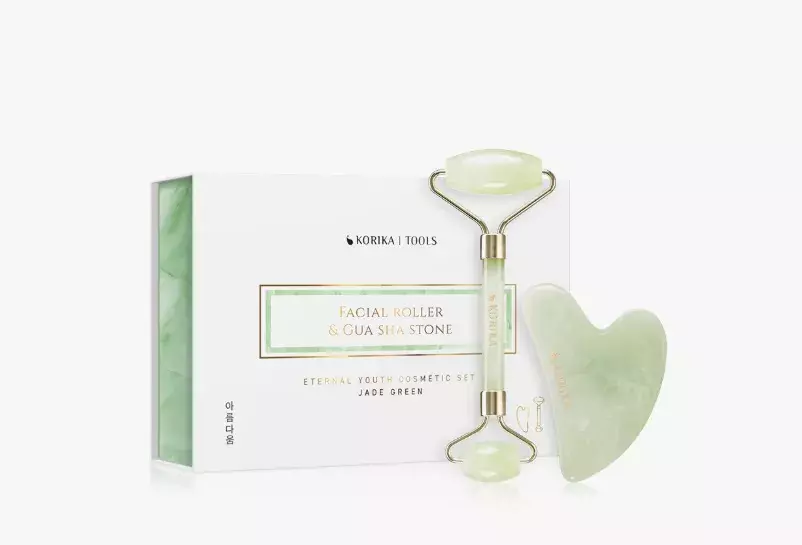 Masážní váleček na obličej a masážní pomůcka Jade Green, Korika, 710 Kč