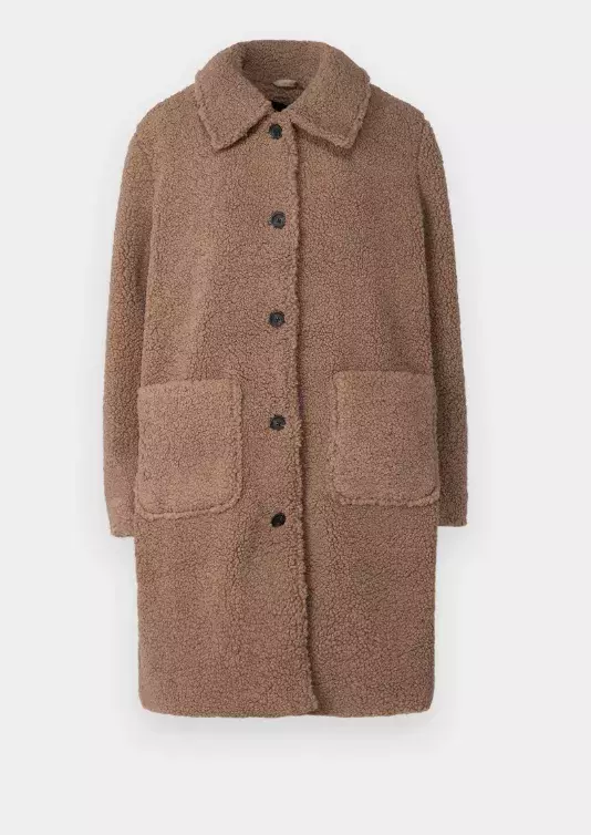 Plyšový kabát, Pieces, 1 920 Kč