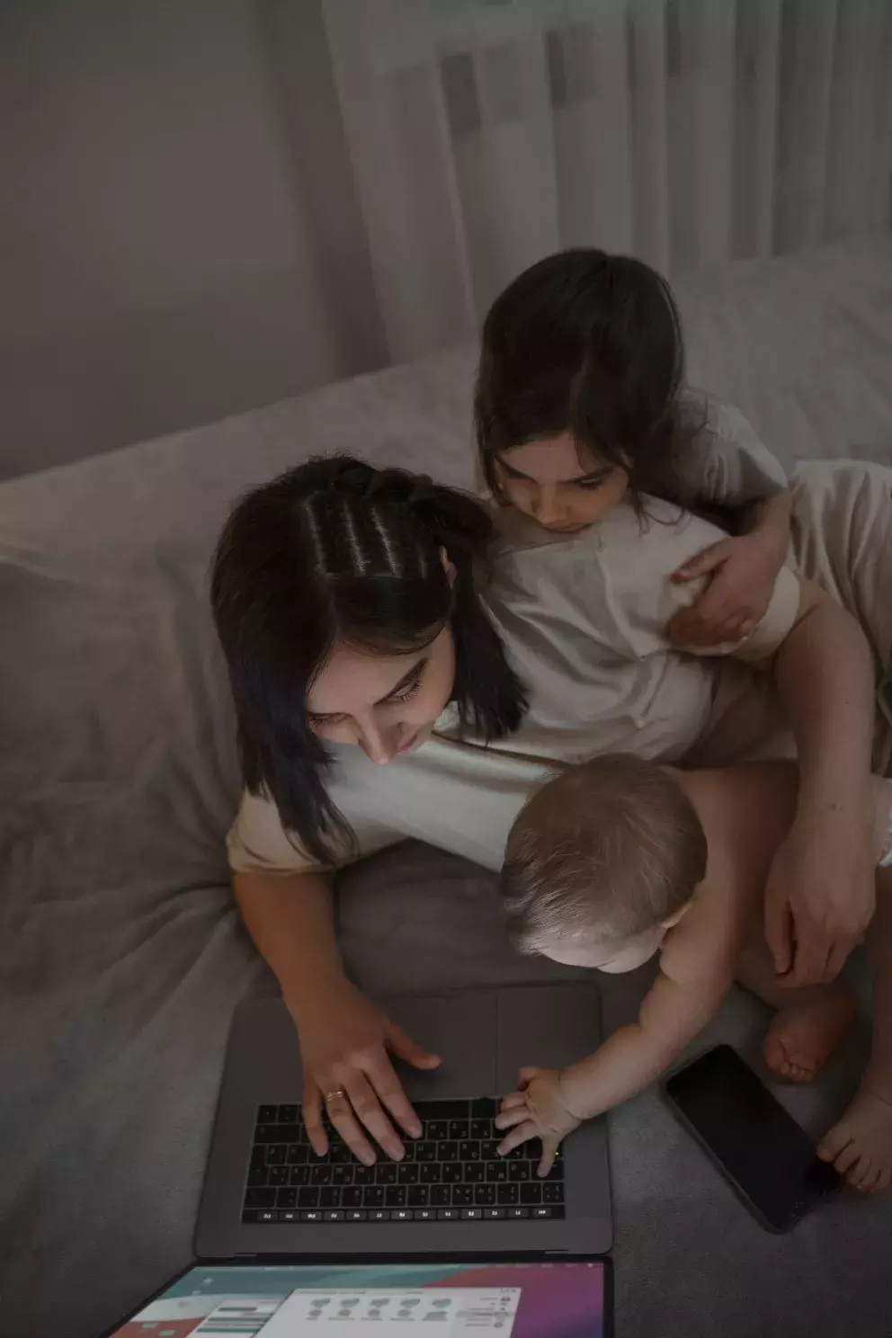 žena, děti, matka, péče, vyčerpání