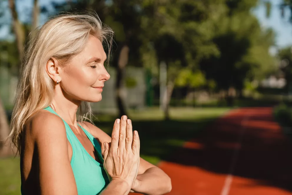 žena dýchá vědomě