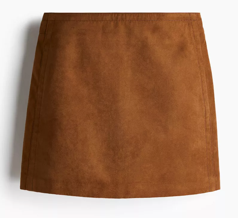 <p>Hnědá minisukně, H&M, 139 Kč</p>
