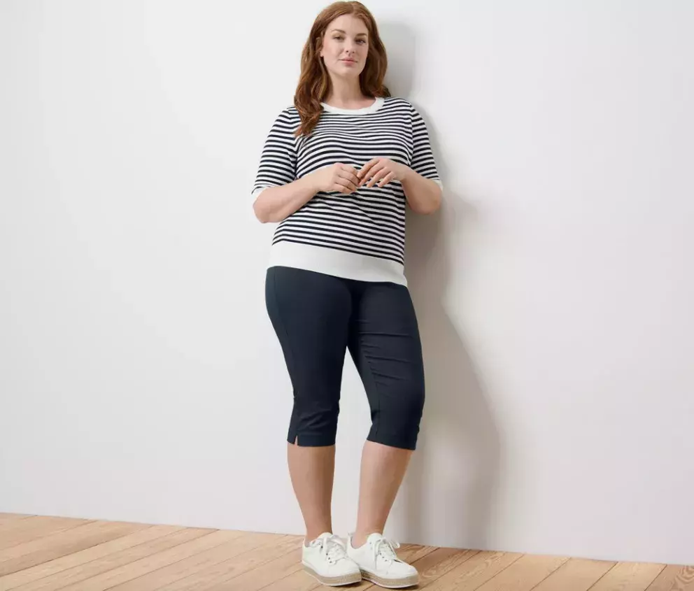 Proužkovaný svetr z jemného úpletu