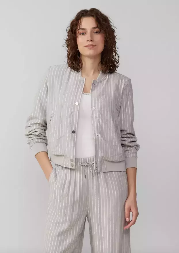 Bluzon ze směsi se lnem s třpytivými pruhy