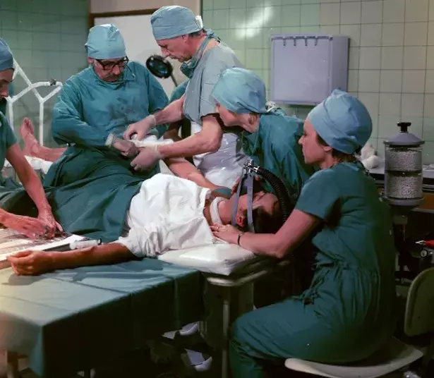 Nemocnice na kraji města