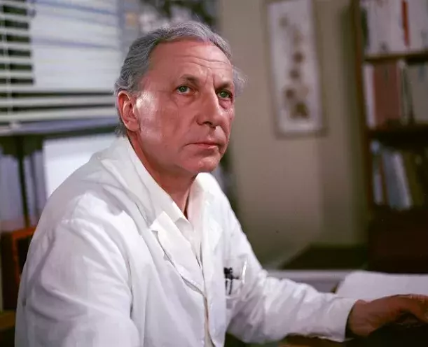 Nemocnice na kraji města