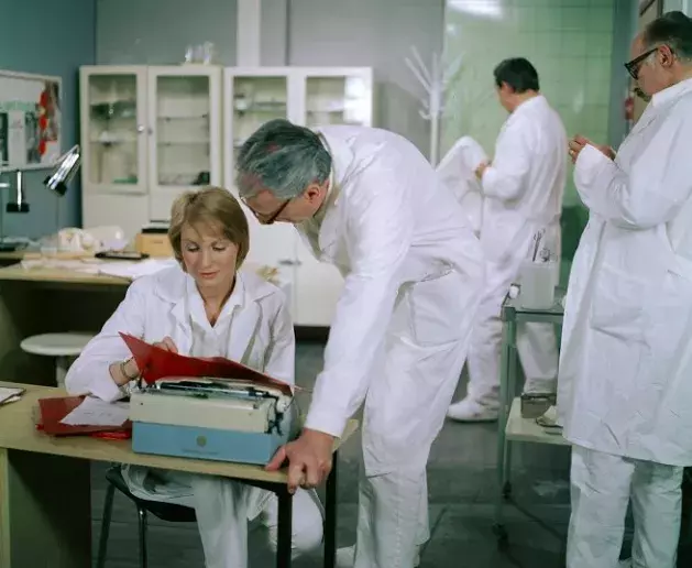 Nemocnice na kraji města