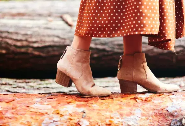 žena v podzimních oblečení