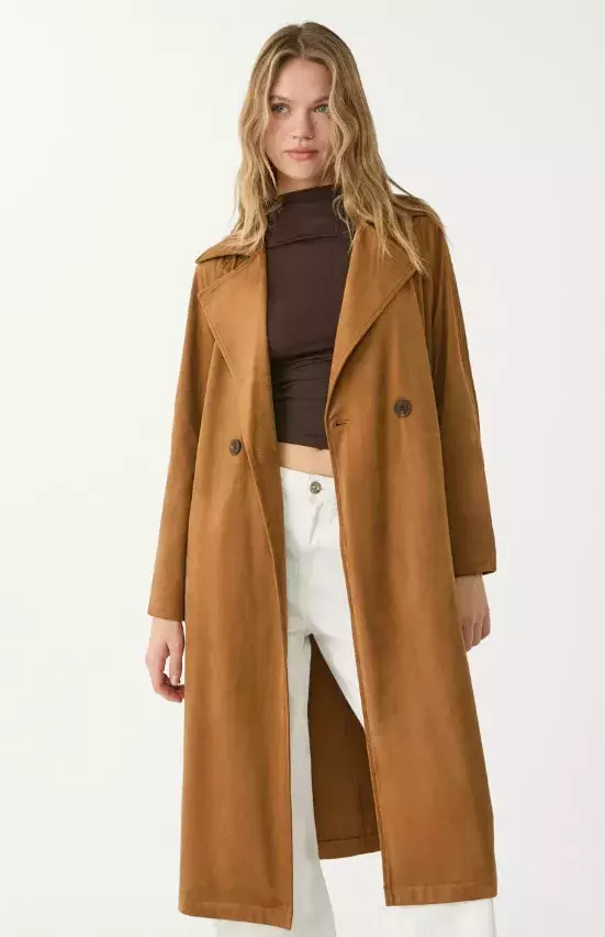 Karamelový trenčkot, Stradivarius, 1 499 Kč