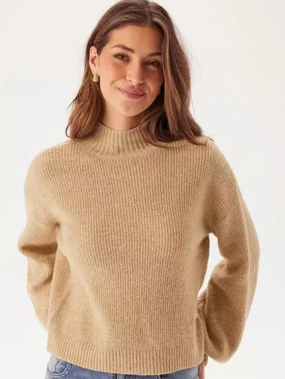Karamelový svetr, Bubbleroom, 1 039 Kč
