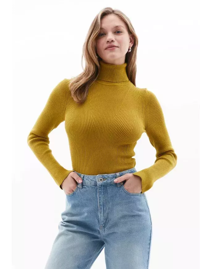 Přiléhavý rolák, OXXO, 795 Kč