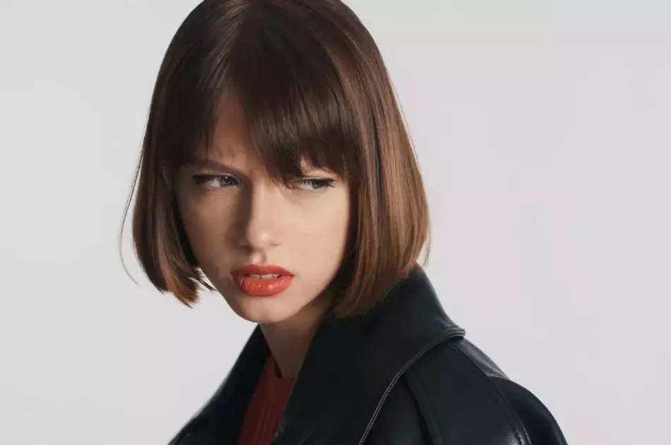 žena ve stylu Mii Wallas