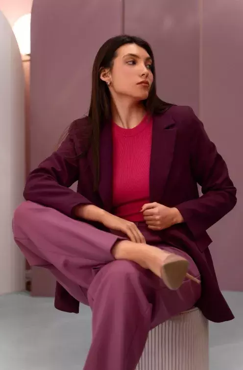 žena v kancelářském oblečení