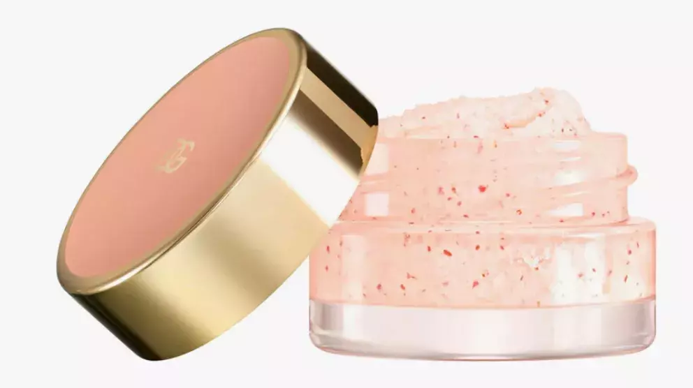 Jemný hydratační peeling na rty, Dolce&Gabbana, 695 Kč