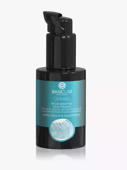 Jemný hydratační peeling na obličej, BasicLab, 605 Kč