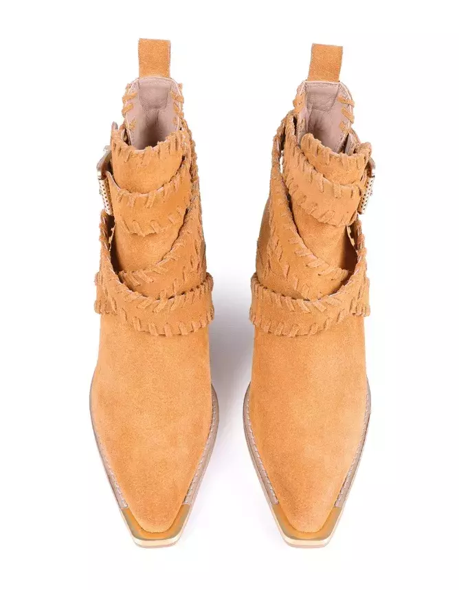 Kovbojské boty s přezkami, Bronx, 2 592 Kč