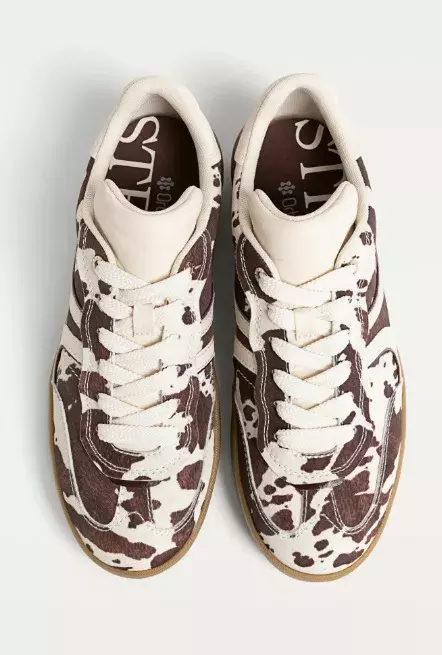 Vzorované tenisky, Stradivarius, 799 Kč