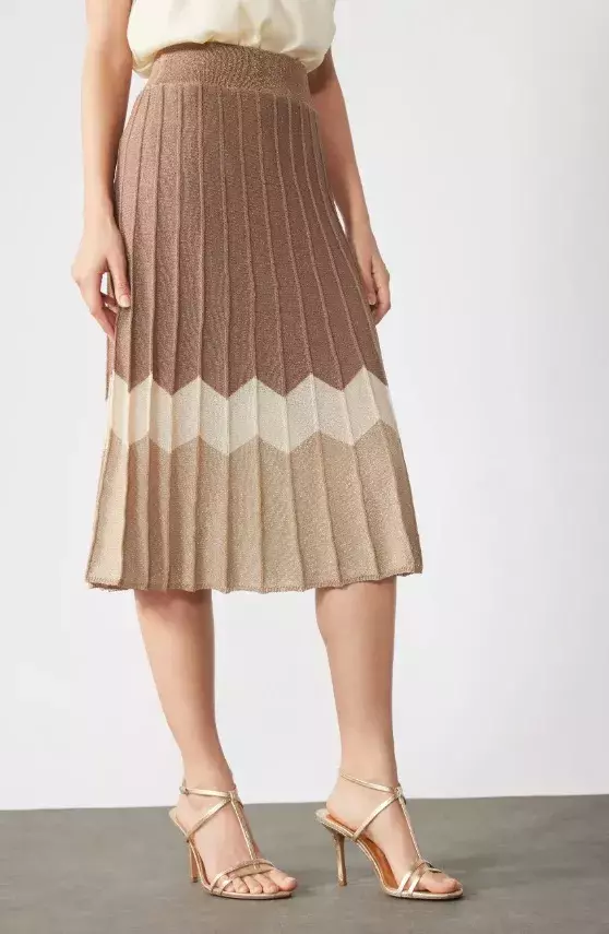 Midi sukně, Anna Field, 712 Kč (původní cena 890 Kč)