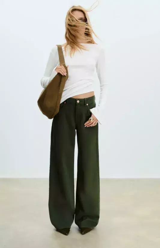 Zelené džíny, Stradivarius, 799 Kč