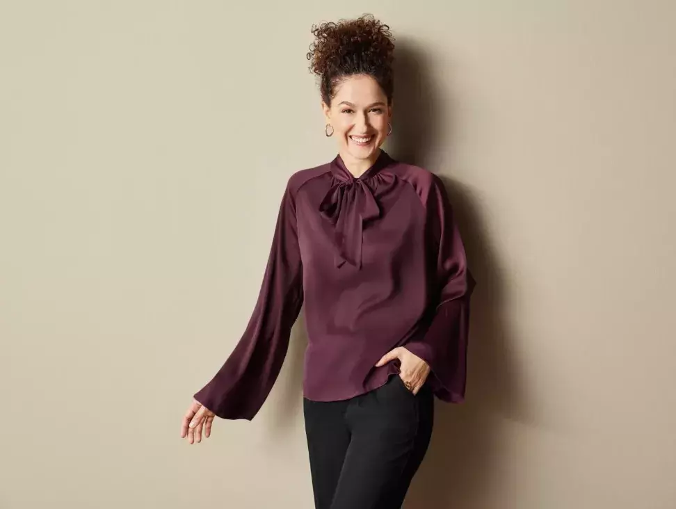 <p>Halenka s mašlí Esmara, Lidl, 250 Kč</p>
