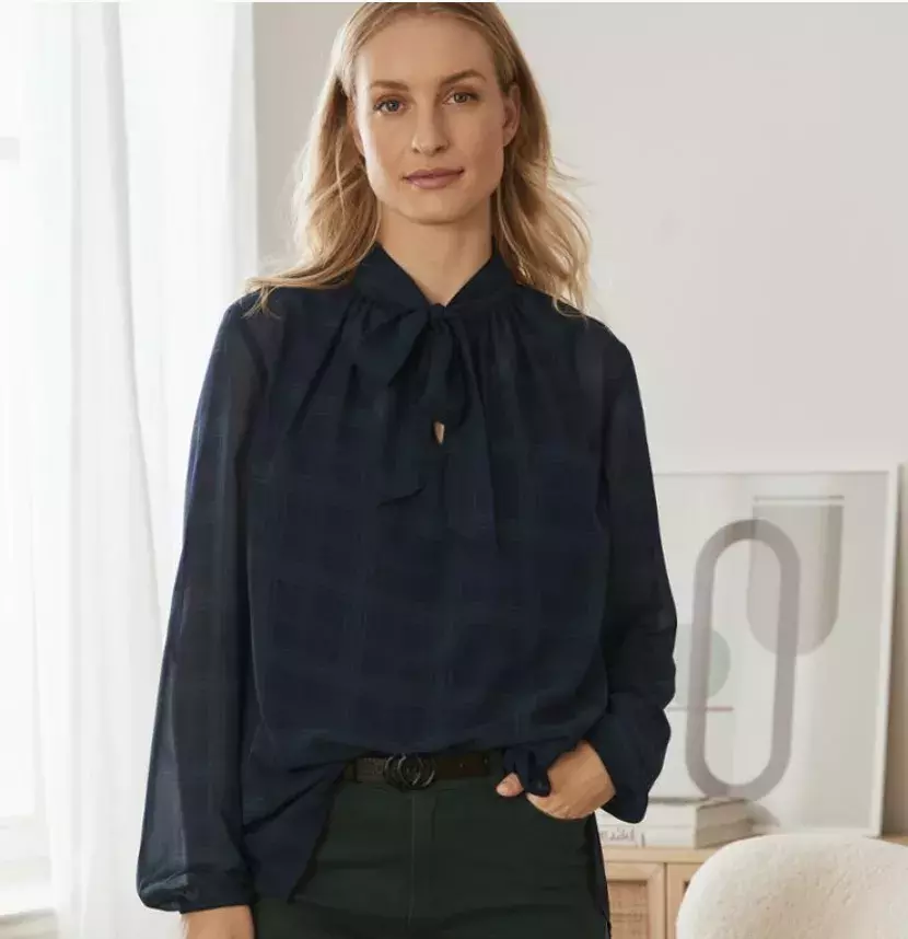 <p>Halenka Tchibo, 299 Kč (nyní ve slevě)</p>
