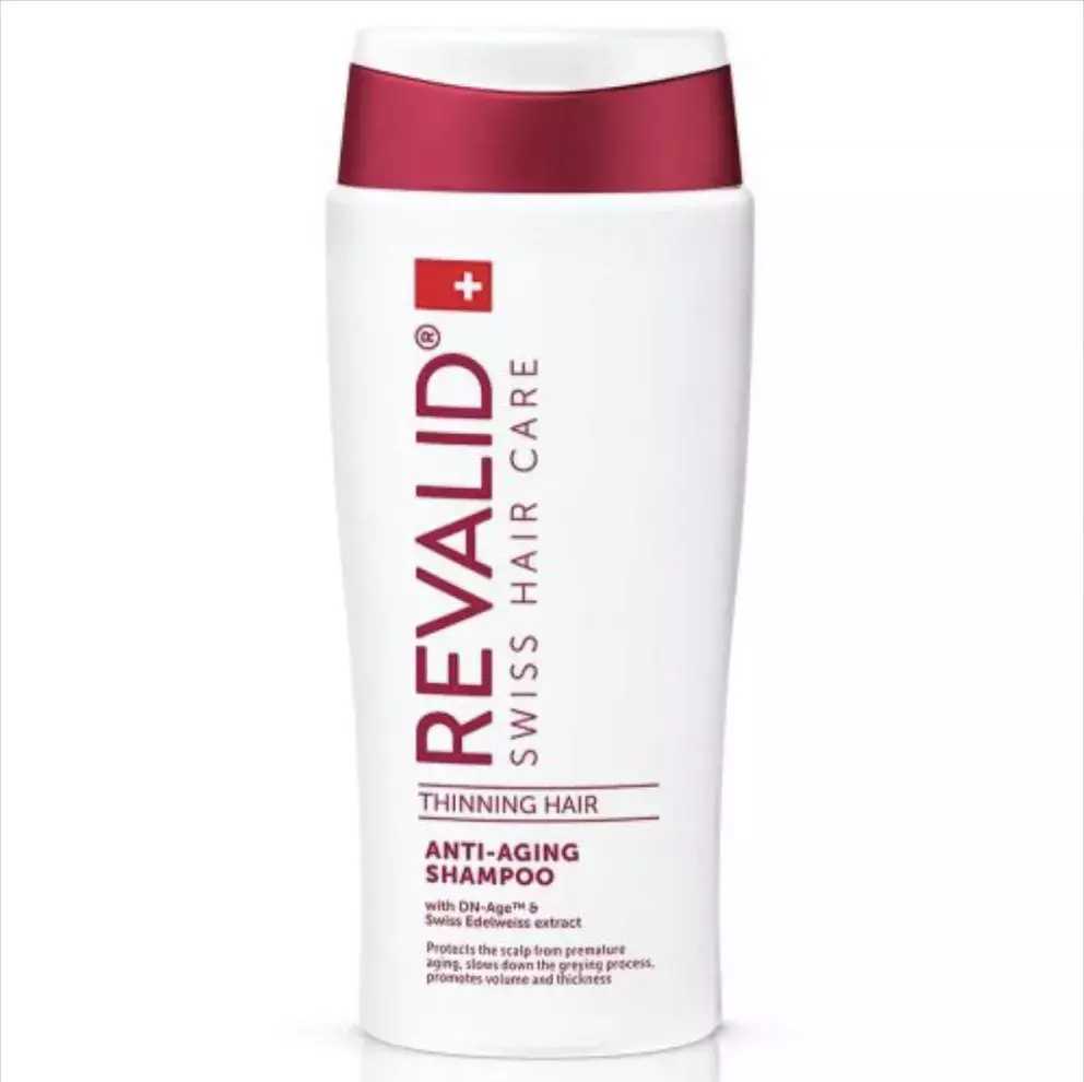 <p>Šampon pro stárnoucí vlasy, Revalid, 399 Kč</p>
