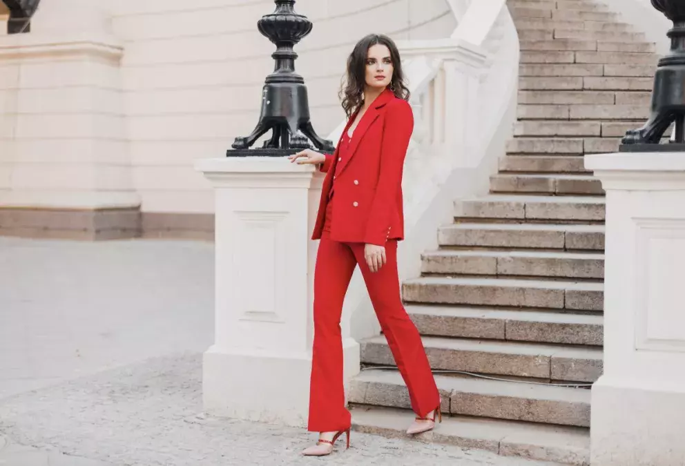 elegantní dáma móda podzim 2025