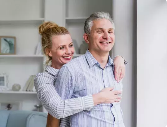 Příběh: Seznámila jsem kamarádku se svým strýcem, dělí je 30 let, ale začali spolu tajně chodit