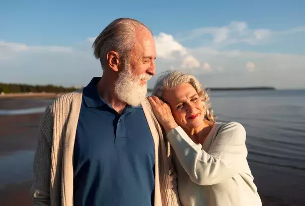 Příběh: Můj dědeček si našel milenku a já je přistihla v restauraci. Svěřila se Magda (41)