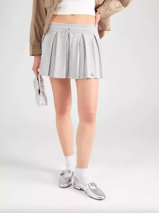 <p>Tommy Jeans Sukně 2129 Kč</p>
