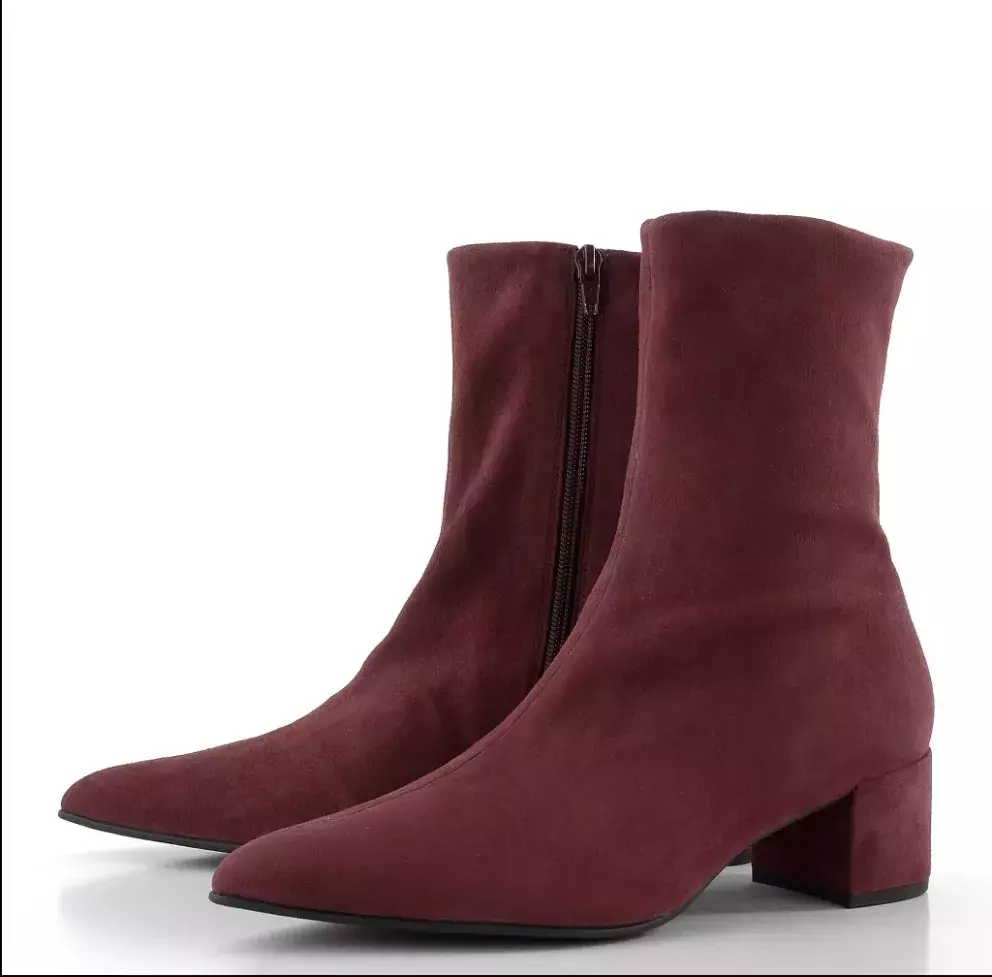 <p>Högl, 6199 Kč</p>
