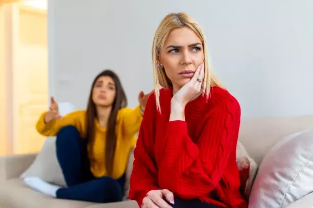 Příběh: Nenávidím svou matku a už to dál odmítám skrývat. Svěřila se Monika (42)