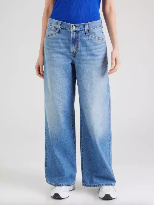 <p>LEVI'S ® Zvonové kalhoty 1499 Kč</p>
