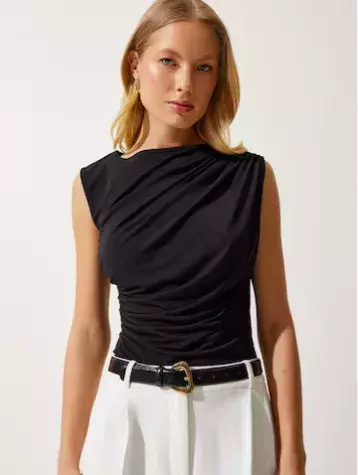 <p>Happiness İstanbul Top 519 Kč</p>
