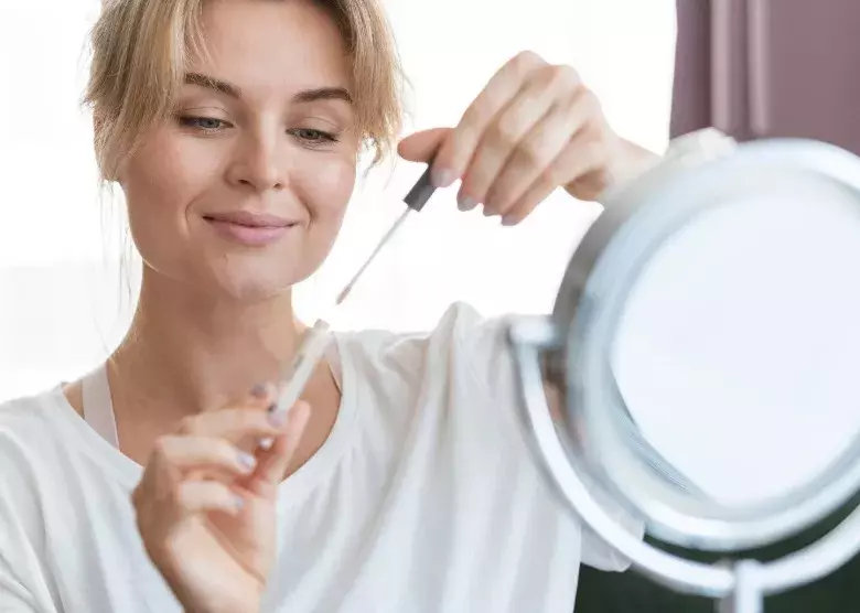 žena o sebe pečuje