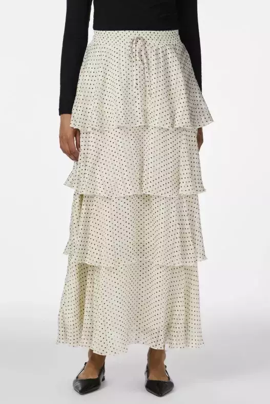 Puntíkovaná volánová sukně, YAS, 1 008 Kč