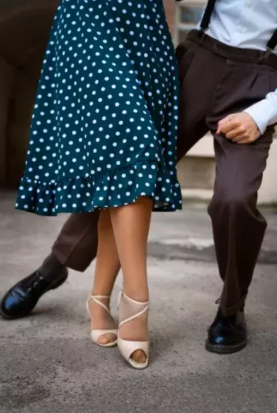 Puntíkaté sukně s volány